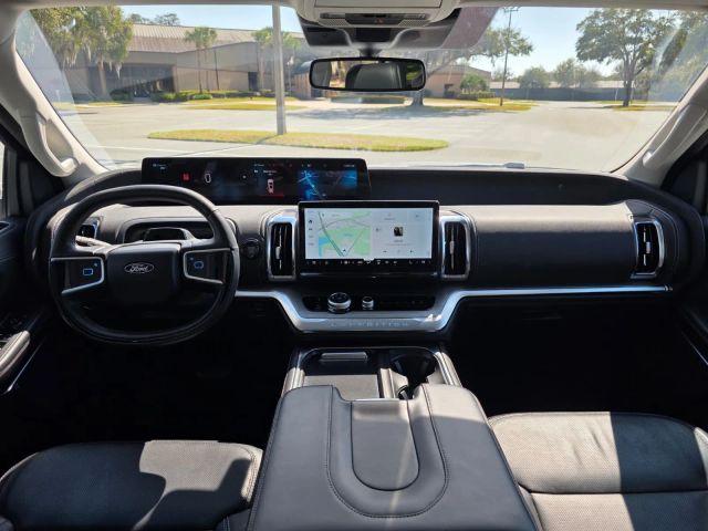 Ford Expedition - Thumbnail 16