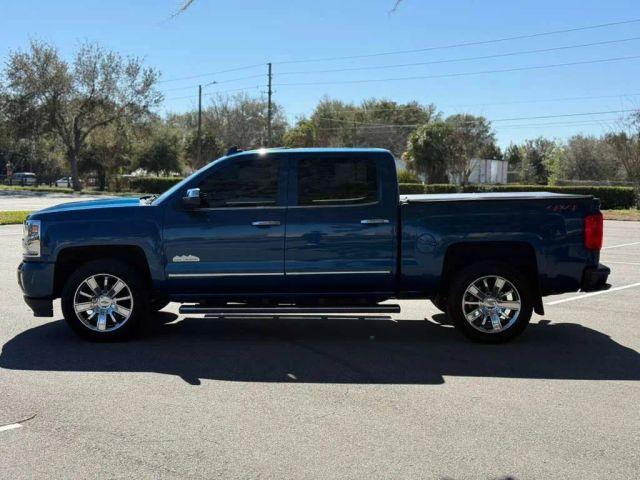 Chevrolet Silverado 1500 Crew Cab - Thumbnail 9
