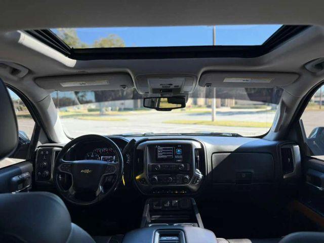 Chevrolet Silverado 1500 Crew Cab - Thumbnail 11