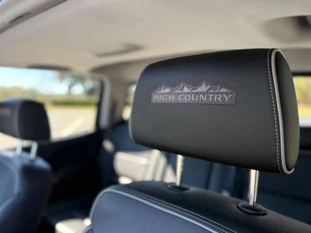 Chevrolet Silverado 1500 Crew Cab - Thumbnail 6