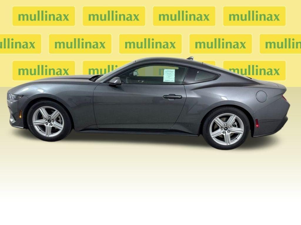 Ford Mustang Ecoboost Rwd 2D Coupe - Thumbnail 3