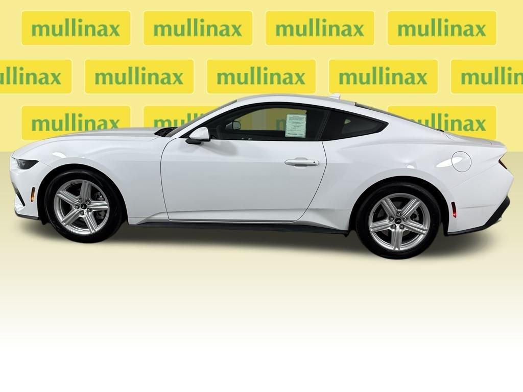 Ford Mustang Ecoboost Rwd 2D Coupe - Thumbnail 3