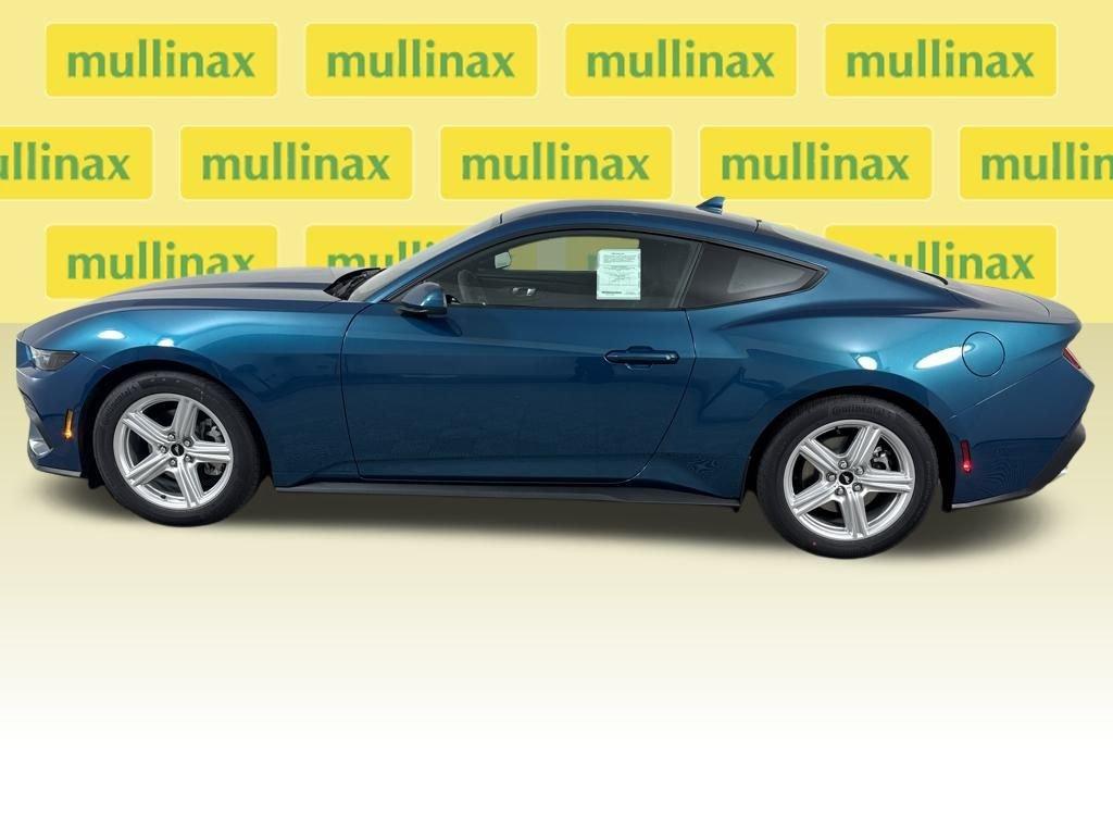 Ford Mustang Ecoboost Rwd 2D Coupe - Thumbnail 3