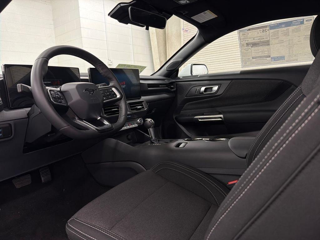 Ford Mustang Ecoboost Rwd 2D Coupe - Thumbnail 8