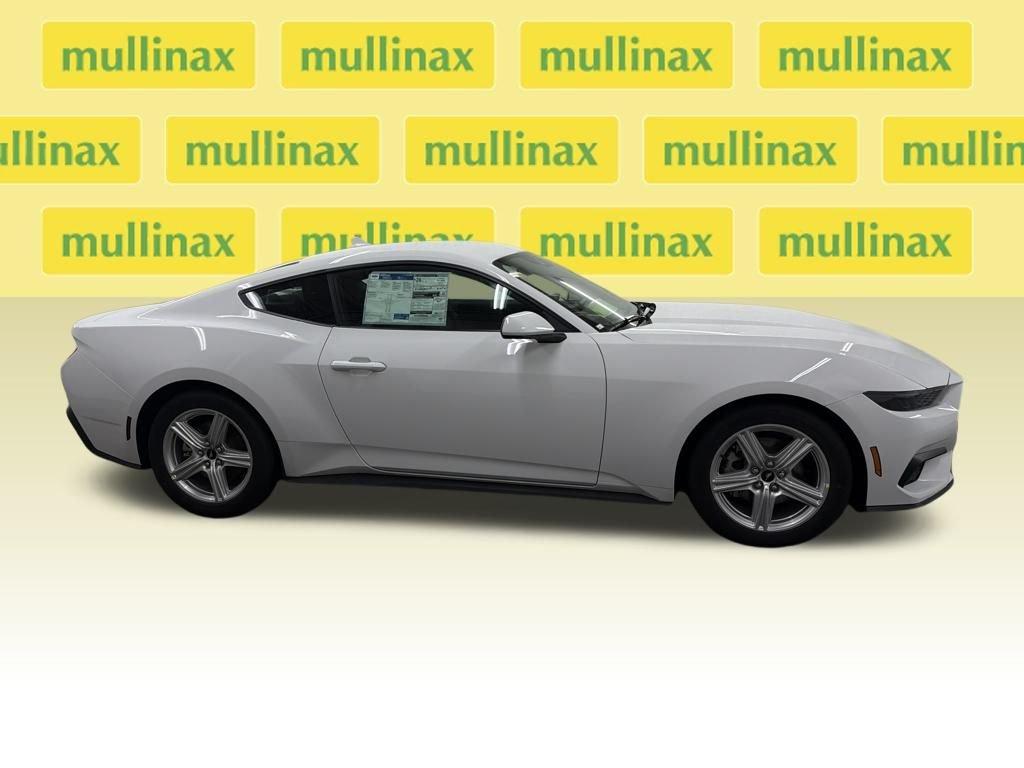 Ford Mustang Ecoboost Rwd 2D Coupe - Thumbnail 3