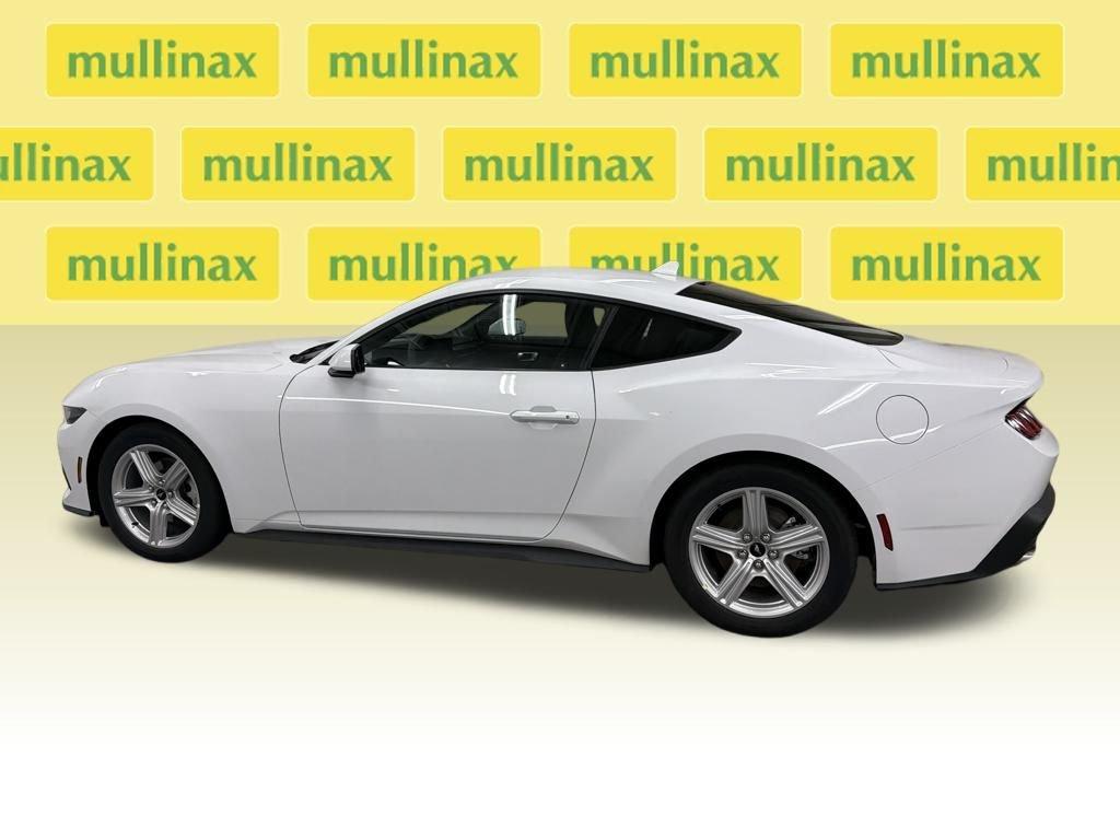 Ford Mustang Ecoboost Rwd 2D Coupe - Thumbnail 11