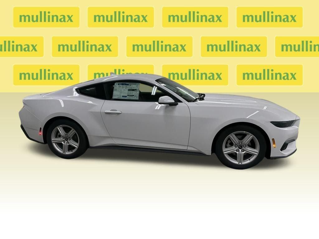 Ford Mustang Ecoboost Rwd 2D Coupe - Thumbnail 3