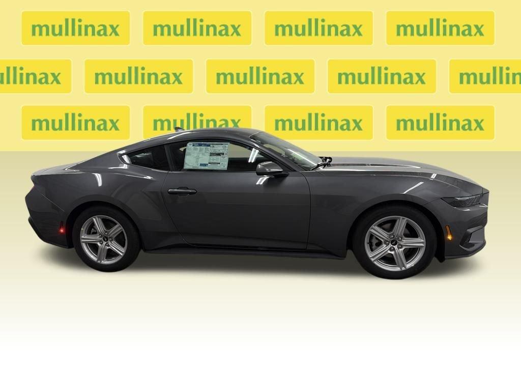 Ford Mustang Ecoboost Rwd 2D Coupe - Thumbnail 3