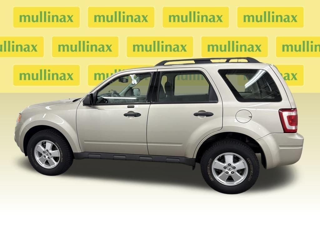 Ford Escape Xls Fwd 4D Sport Utility - Thumbnail 9