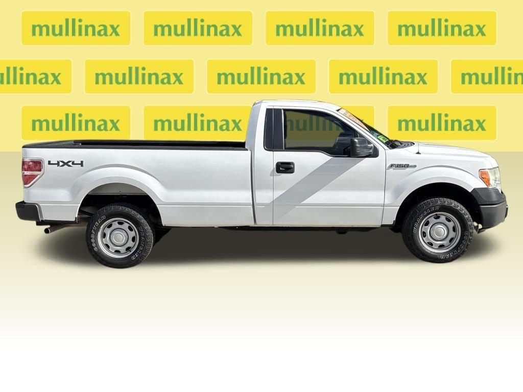 Ford F-150 Xl 4Wd 2D Standard Cab - Thumbnail 3