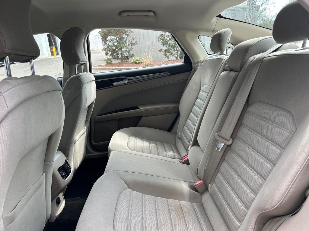 Ford Fusion Se Fwd 4D Sedan - Thumbnail 11