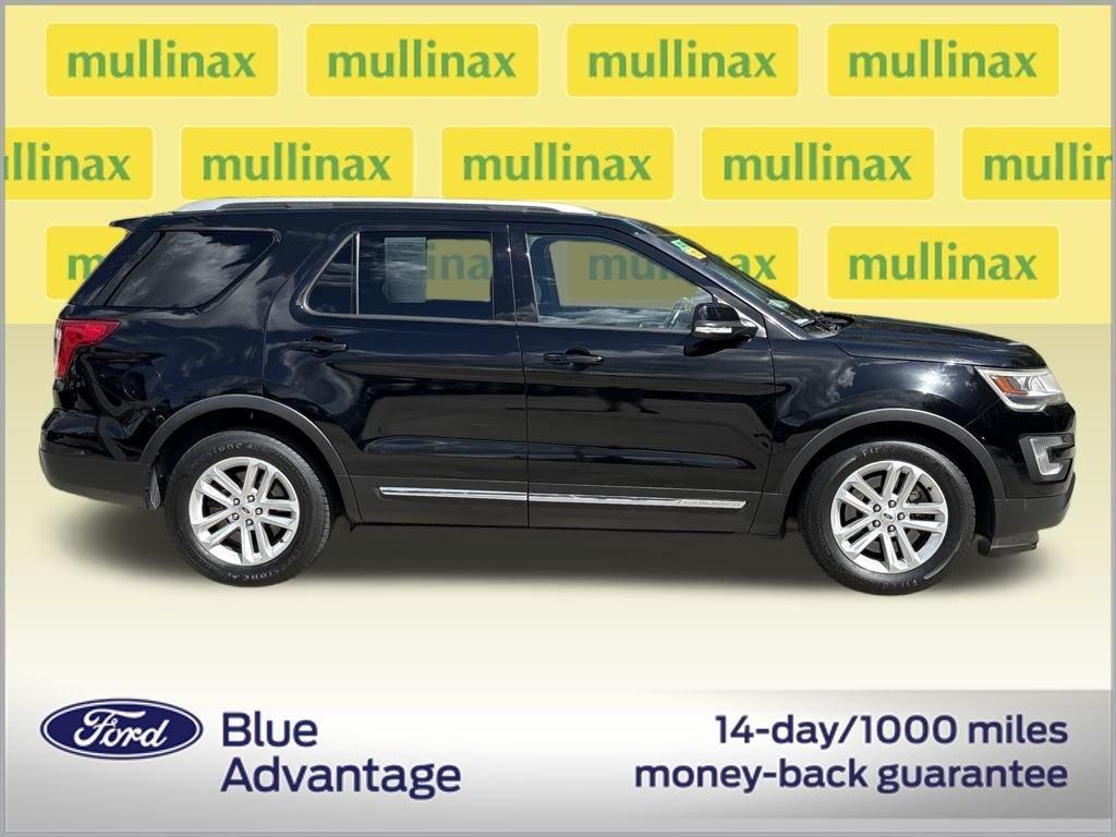 Ford Explorer Xlt Fwd 4D Sport Utility - Thumbnail 3