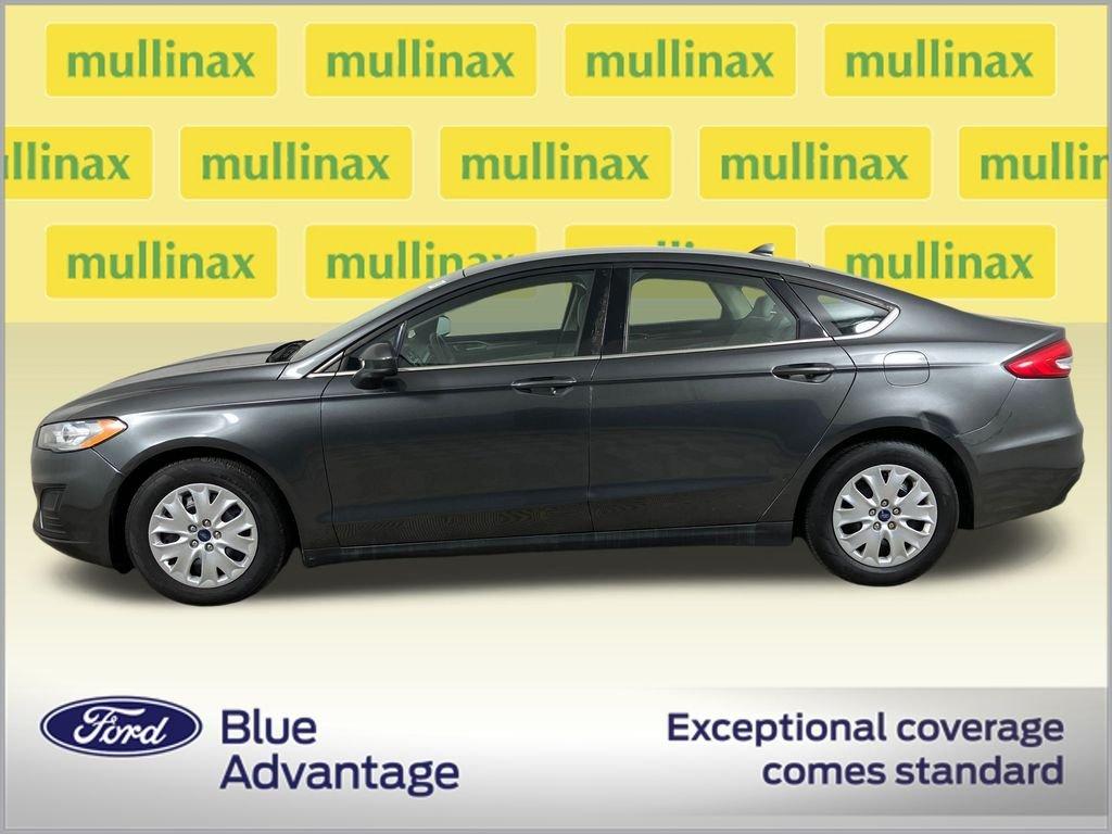 Ford Fusion S Fwd 4D Sedan - Thumbnail 11