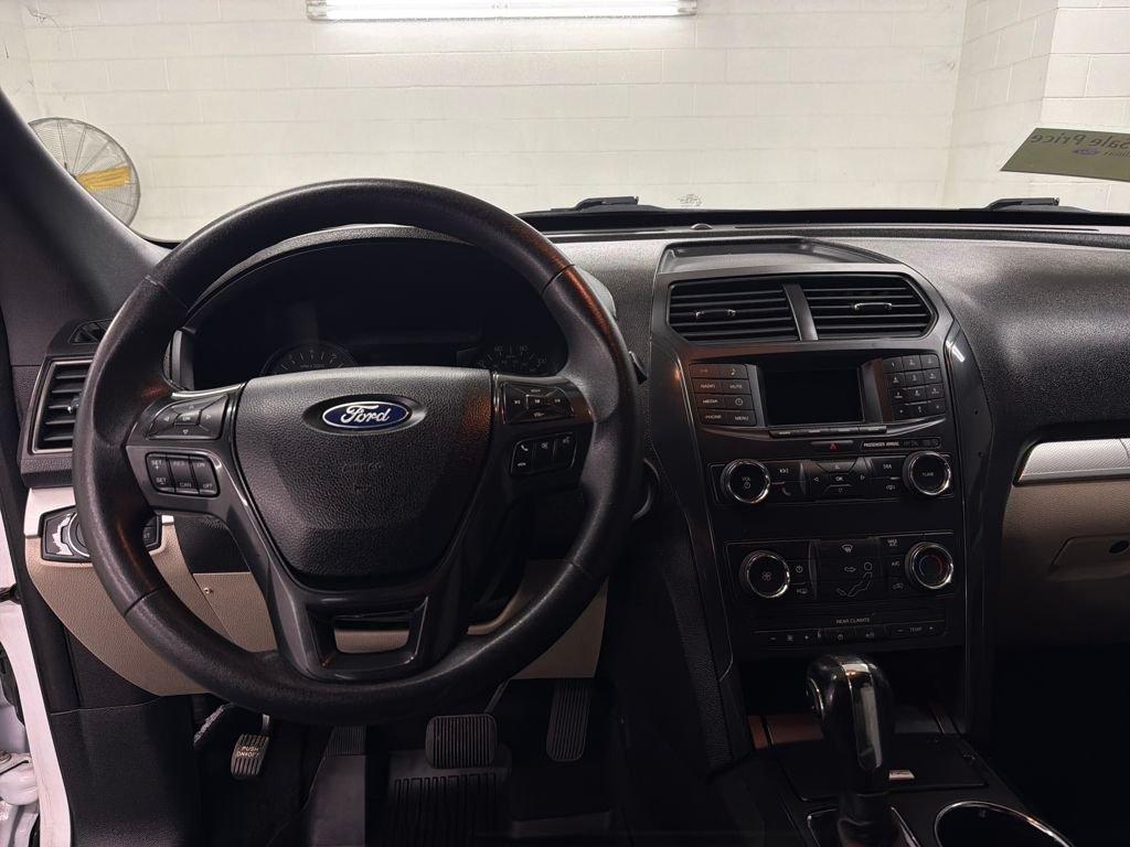 Ford Explorer Base Fwd 4D Sport Utility - Thumbnail 10