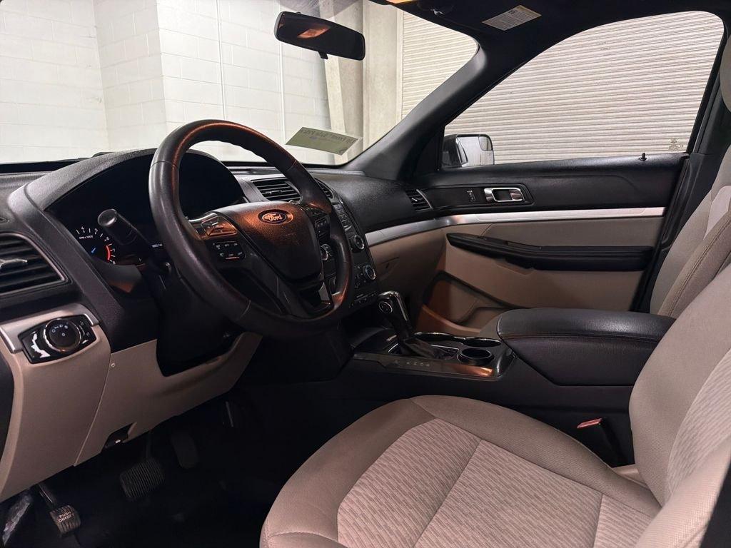 Ford Explorer Base Fwd 4D Sport Utility - Thumbnail 7