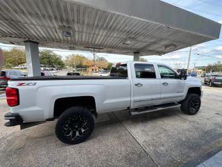 Chevrolet Silverado 2500 Hd Crew Cab - Thumbnail 12