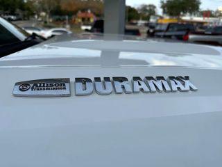 Chevrolet Silverado 2500 Hd Crew Cab - Thumbnail 6