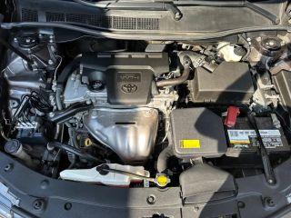 Toyota Camry - Thumbnail 4