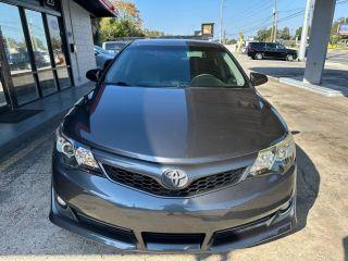 Toyota Camry - Thumbnail 14