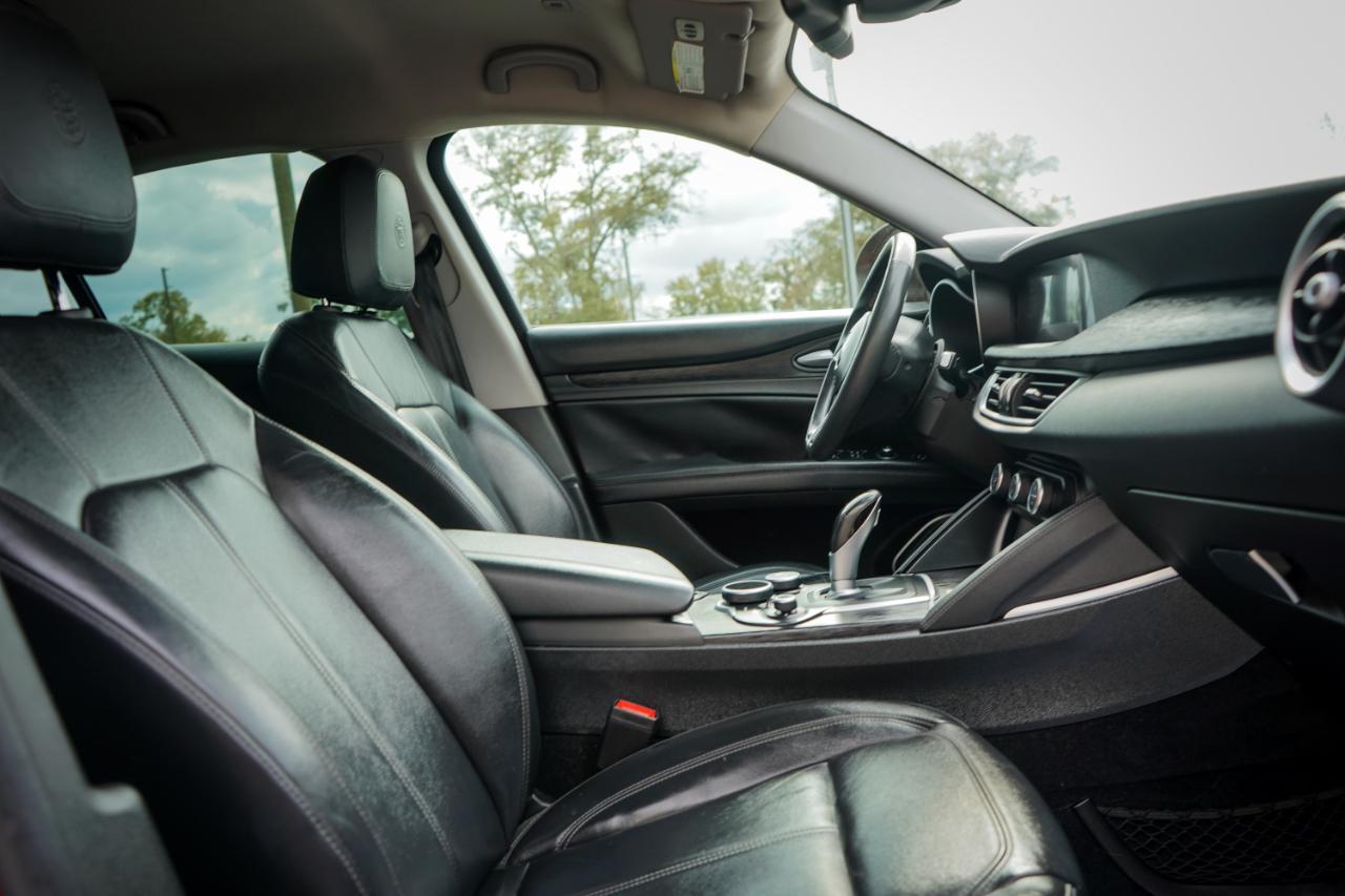 Alfa Romeo Stelvio - Thumbnail 9