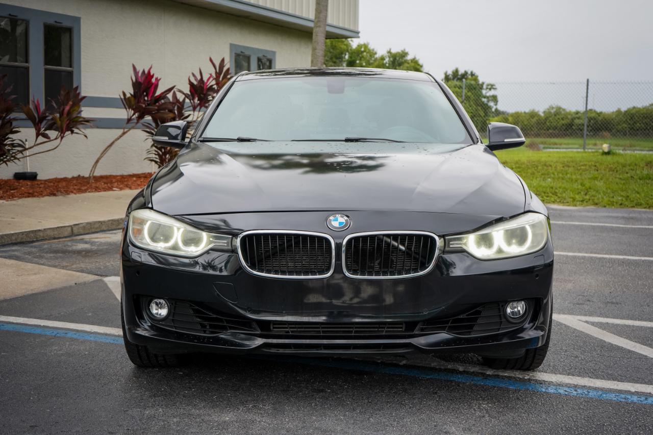 Bmw 3-Series - Thumbnail 3