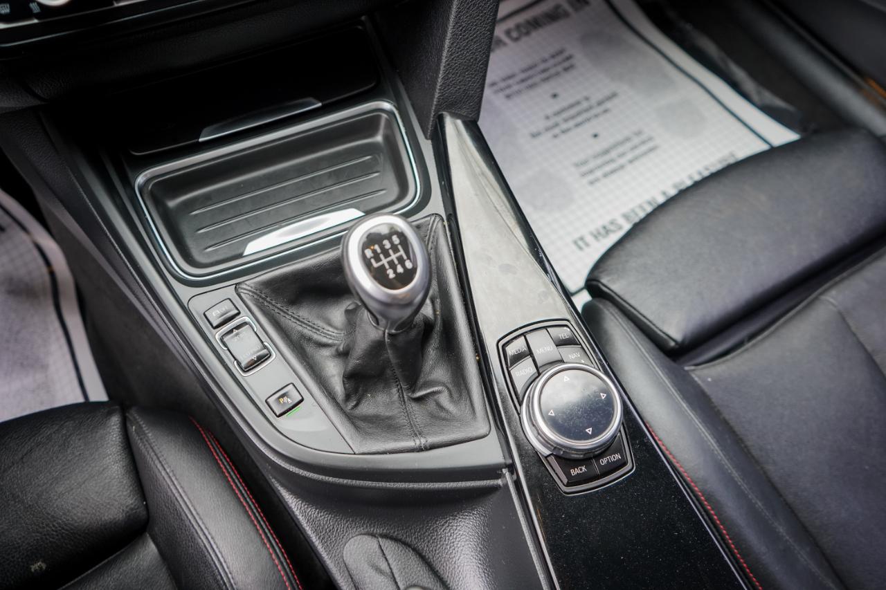 Bmw 3-Series - Thumbnail 14