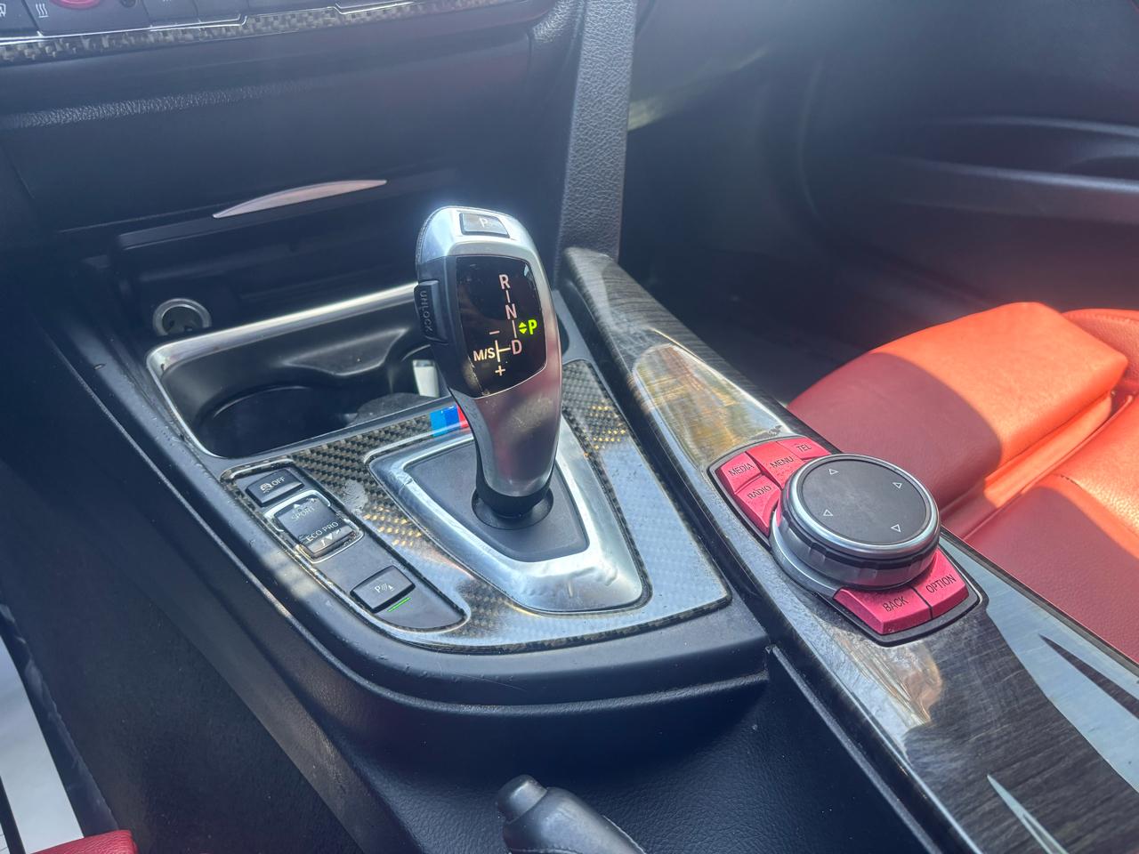 Bmw 3-Series - Thumbnail 14