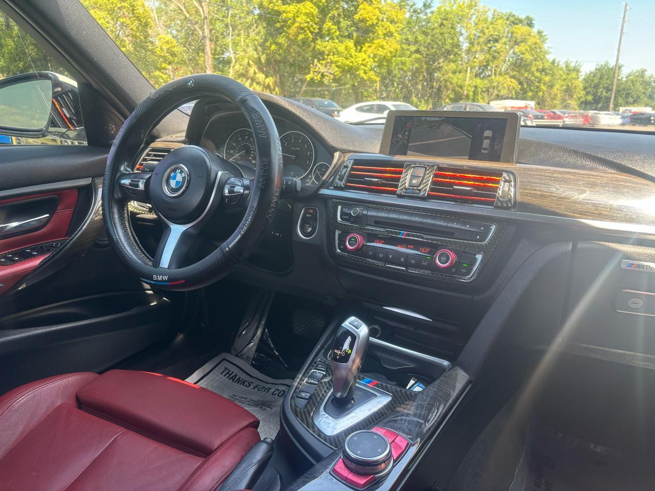 Bmw 3-Series - Thumbnail 12