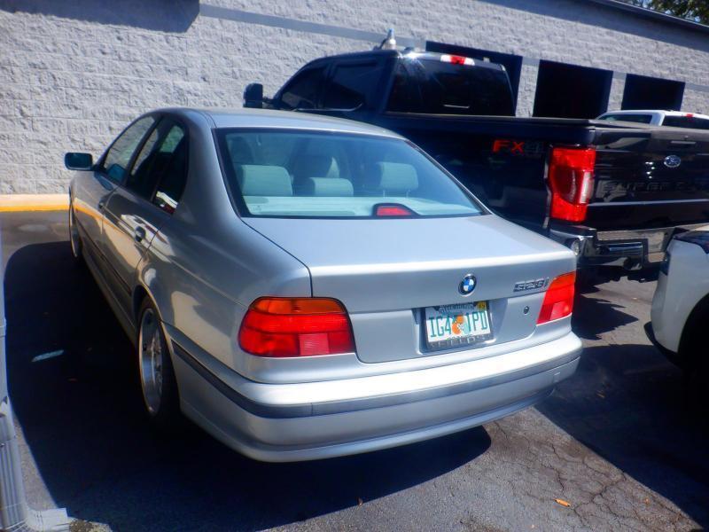 Bmw 5-Series528I - Thumbnail 10
