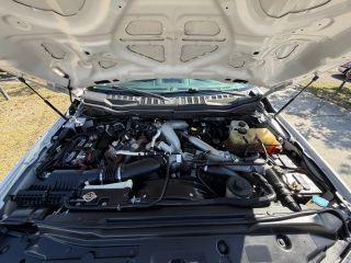 Ford F350 Super Duty Crew Cab & Chassis - Thumbnail 6