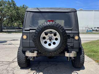 Jeep Wrangler - Thumbnail 10