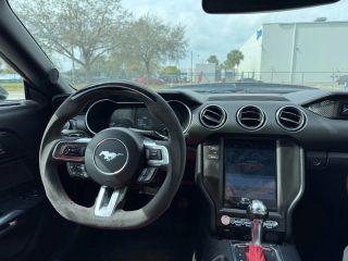 Ford Mustang - Thumbnail 16