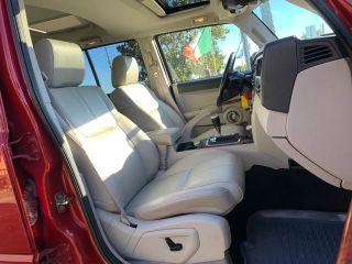 Jeep Commander - Thumbnail 2