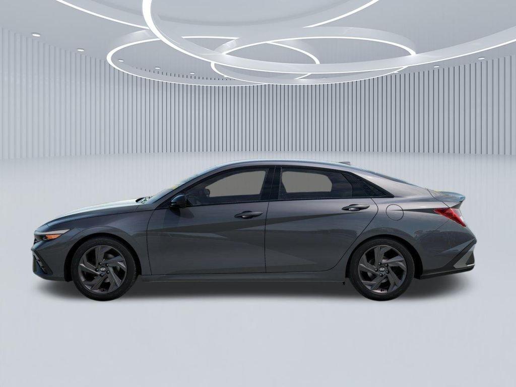 Hyundai Elantra Sel Sport - Thumbnail 4