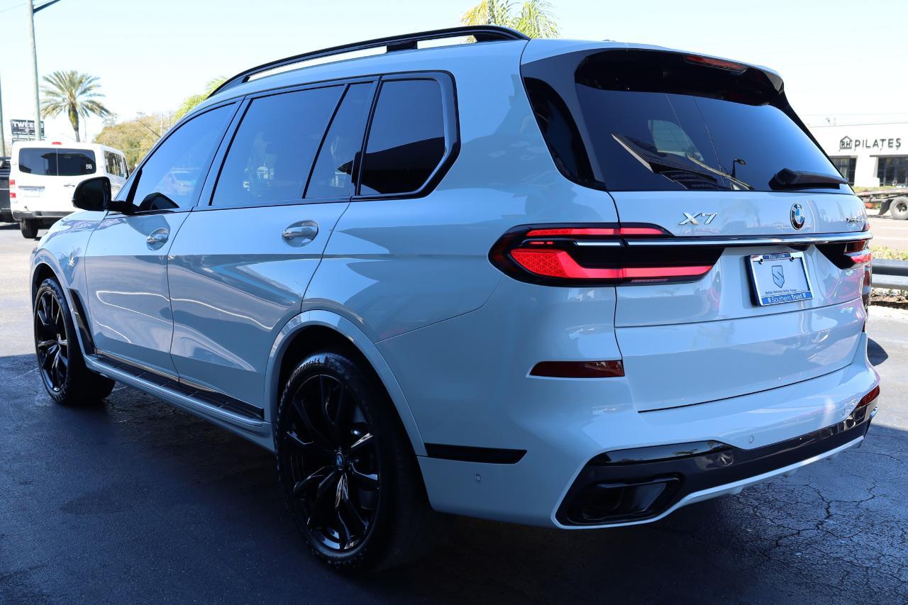 Bmw X7Xdrive40I Sports Activity Vehicle - Thumbnail 3
