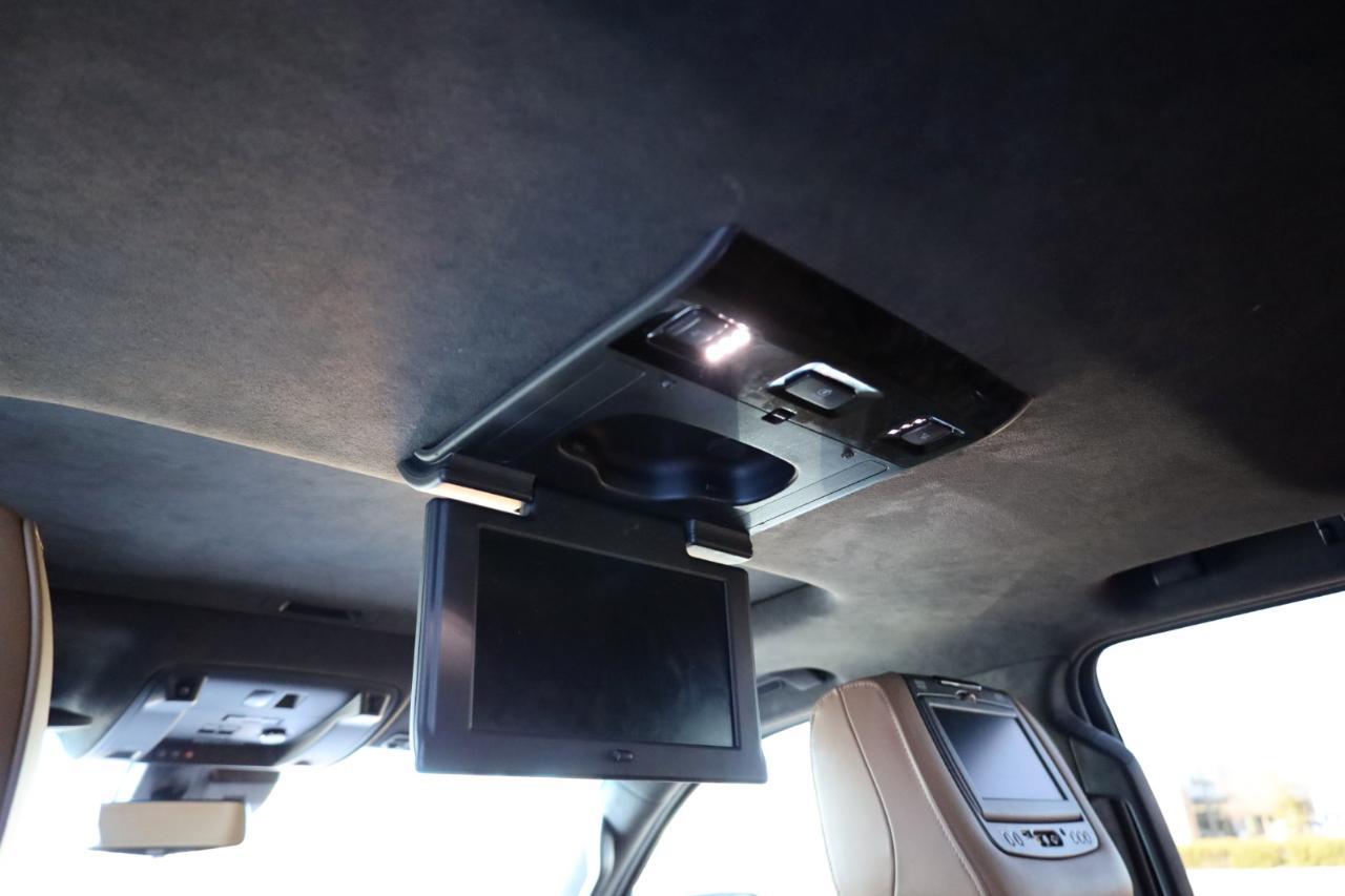 Cadillac Escalade Esv2Wd 4Dr Platinum - Thumbnail 16