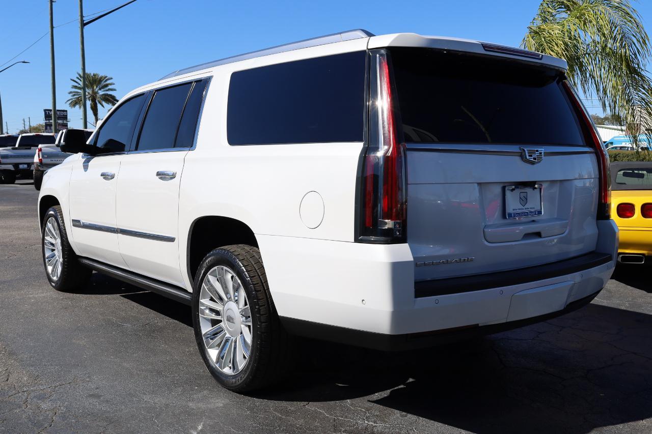 Cadillac Escalade Esv2Wd 4Dr Platinum - Thumbnail 3