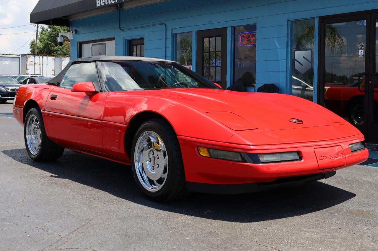 Chevrolet Corvette2Dr Convertible - Thumbnail 4