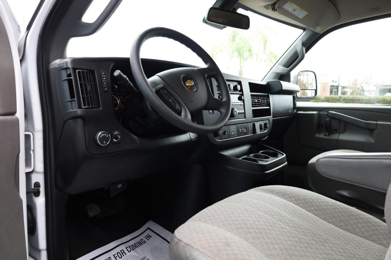 Chevrolet Express Passengerrwd 3500 155" Lt - Thumbnail 7