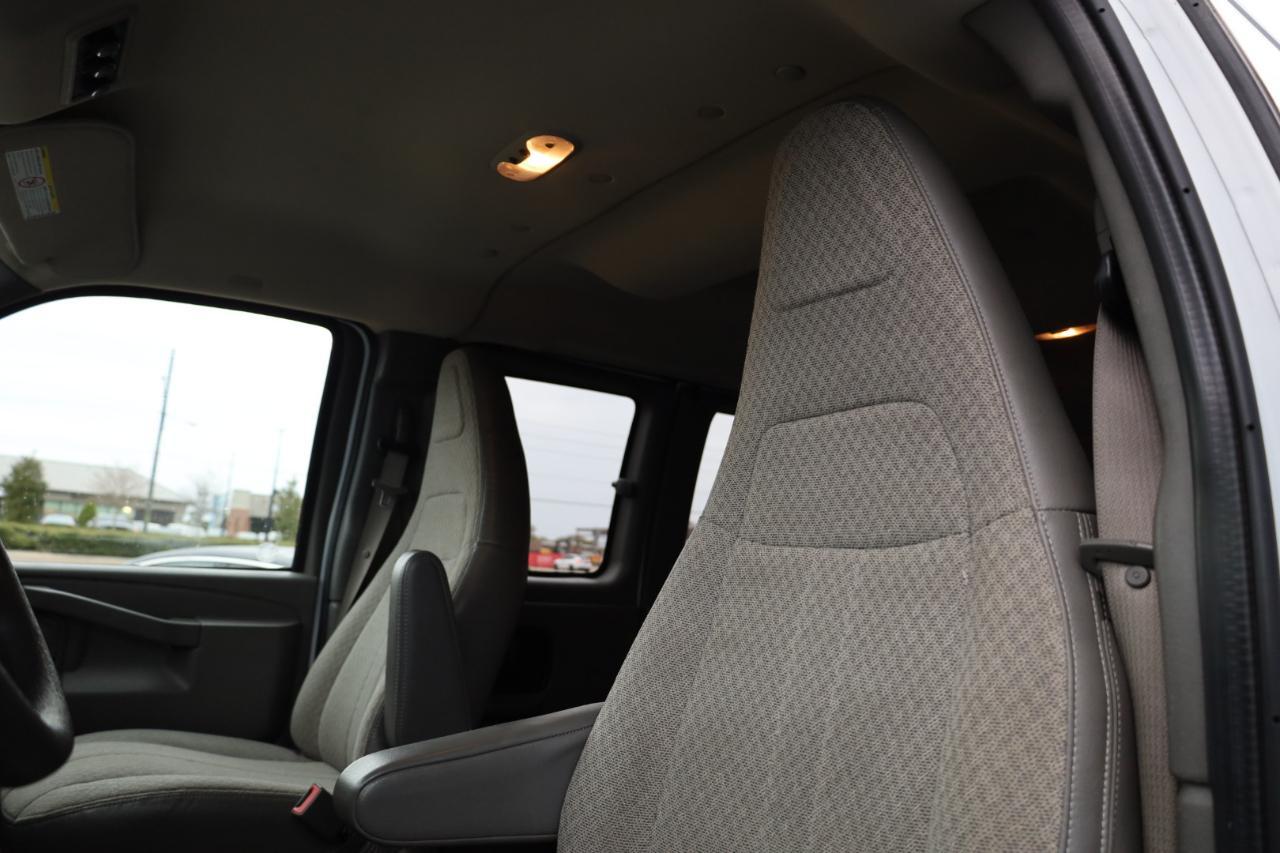 Chevrolet Express Passengerrwd 3500 155" Lt - Thumbnail 5