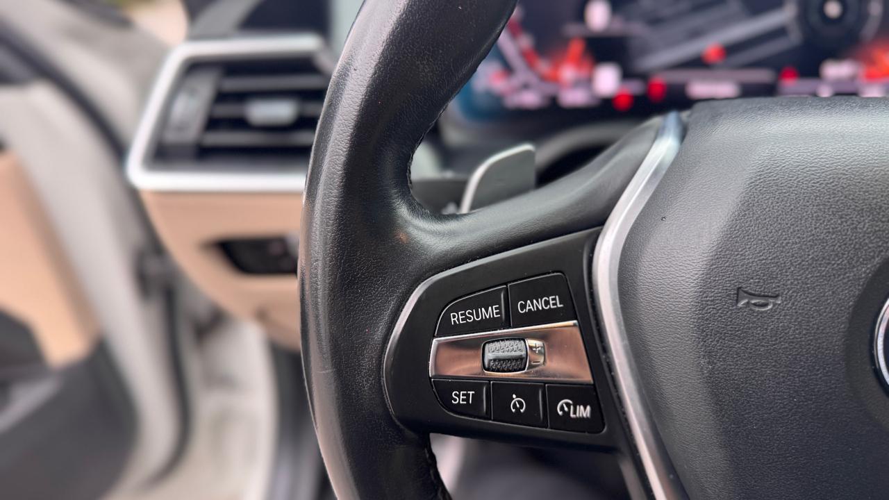 Bmw 3 Series330I Sedan North America - Thumbnail 17