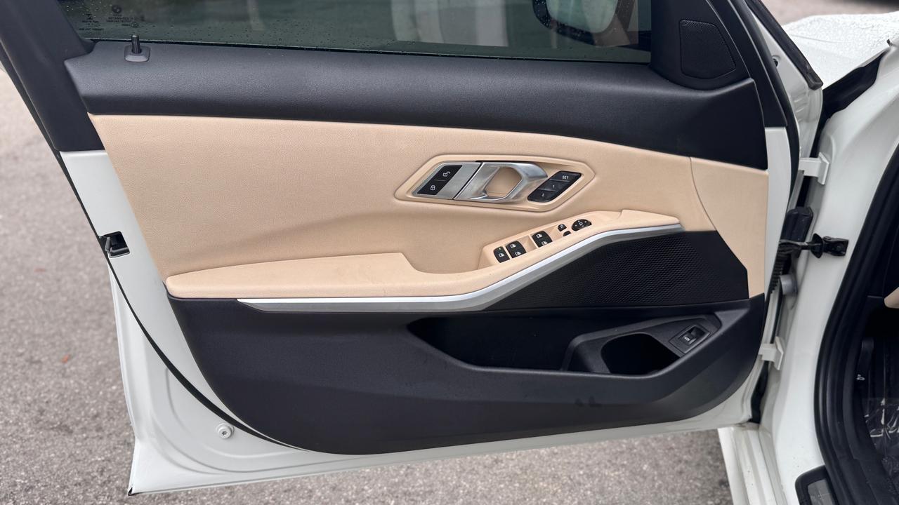 Bmw 3 Series330I Sedan North America - Thumbnail 13
