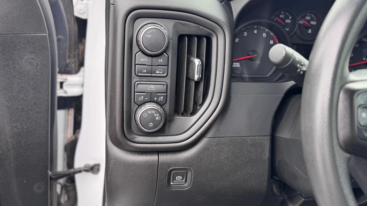 Chevrolet Silverado 15004Wd Double Cab 147" Work Truck - Thumbnail 16