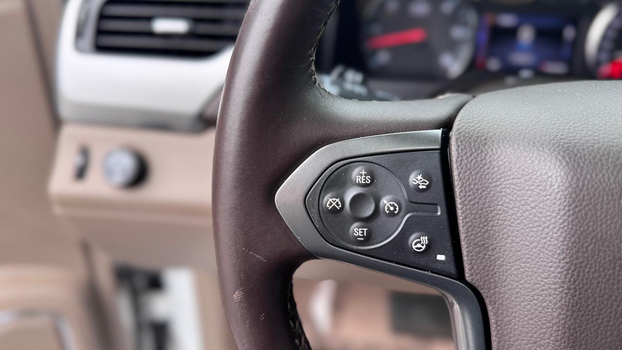 Chevrolet Suburban2Wd 4Dr Ltz - Thumbnail 17