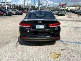 Kia Optima - Thumbnail 4