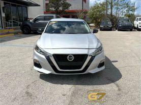 Nissan Altima - Thumbnail 3