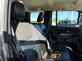 Jeep Liberty - Thumbnail 17