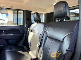 Jeep Liberty - Thumbnail 19