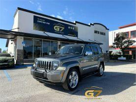 Jeep Liberty - Thumbnail 2