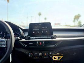 Kia Forte - Thumbnail 18